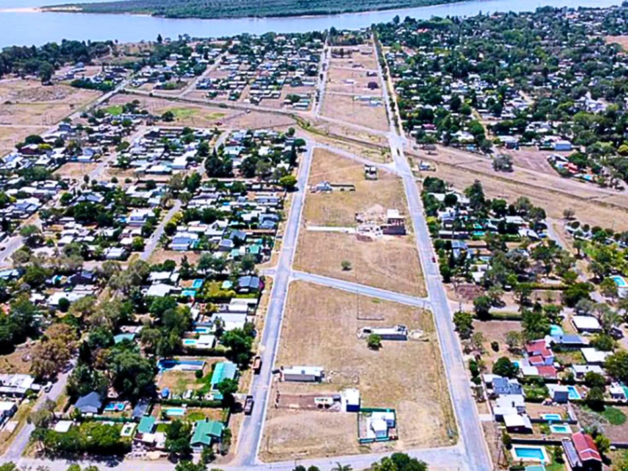 LOTES - TIERRA DE AUTORES